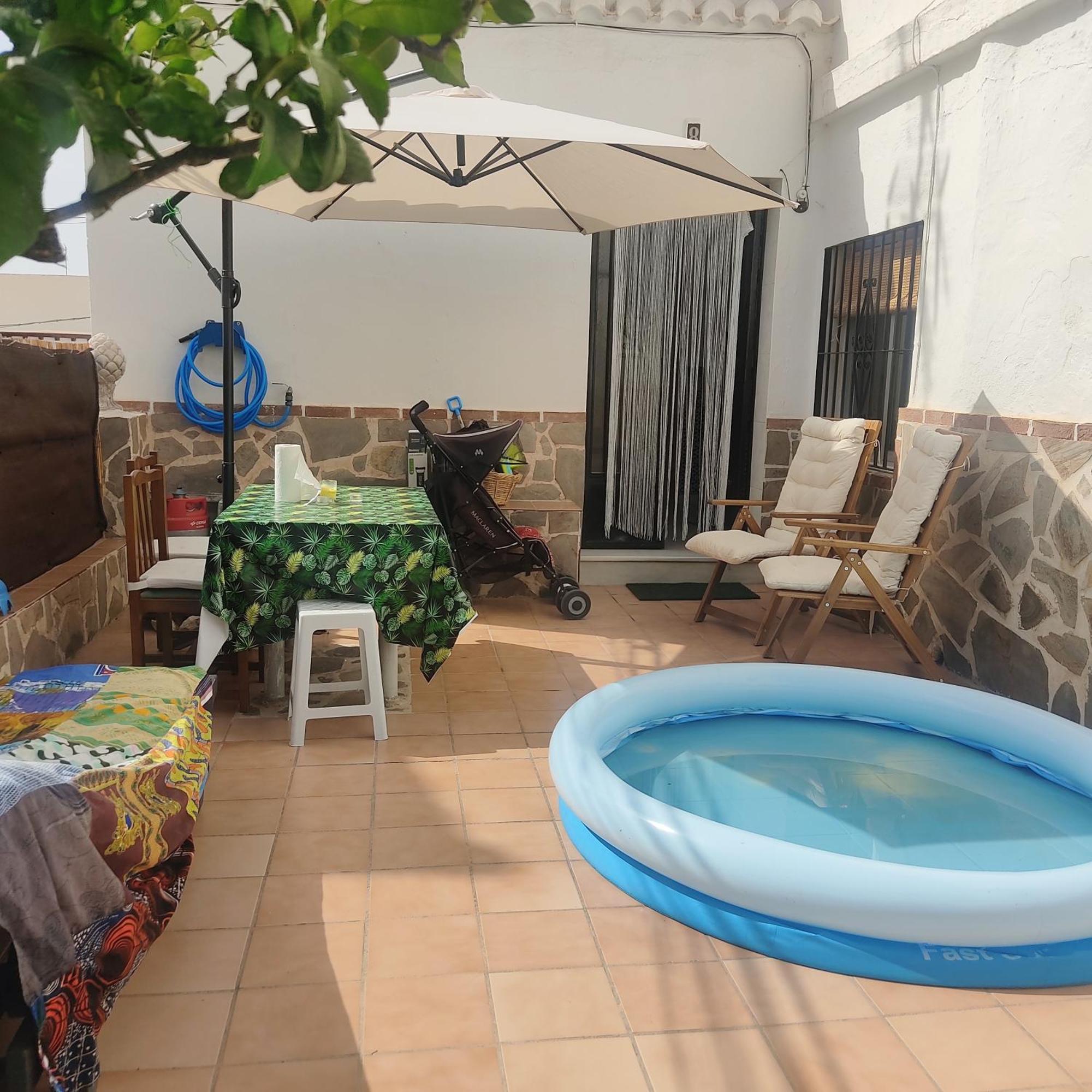 Acogedora Casa Familiar Con Patio Villa Salobrena Bagian luar foto