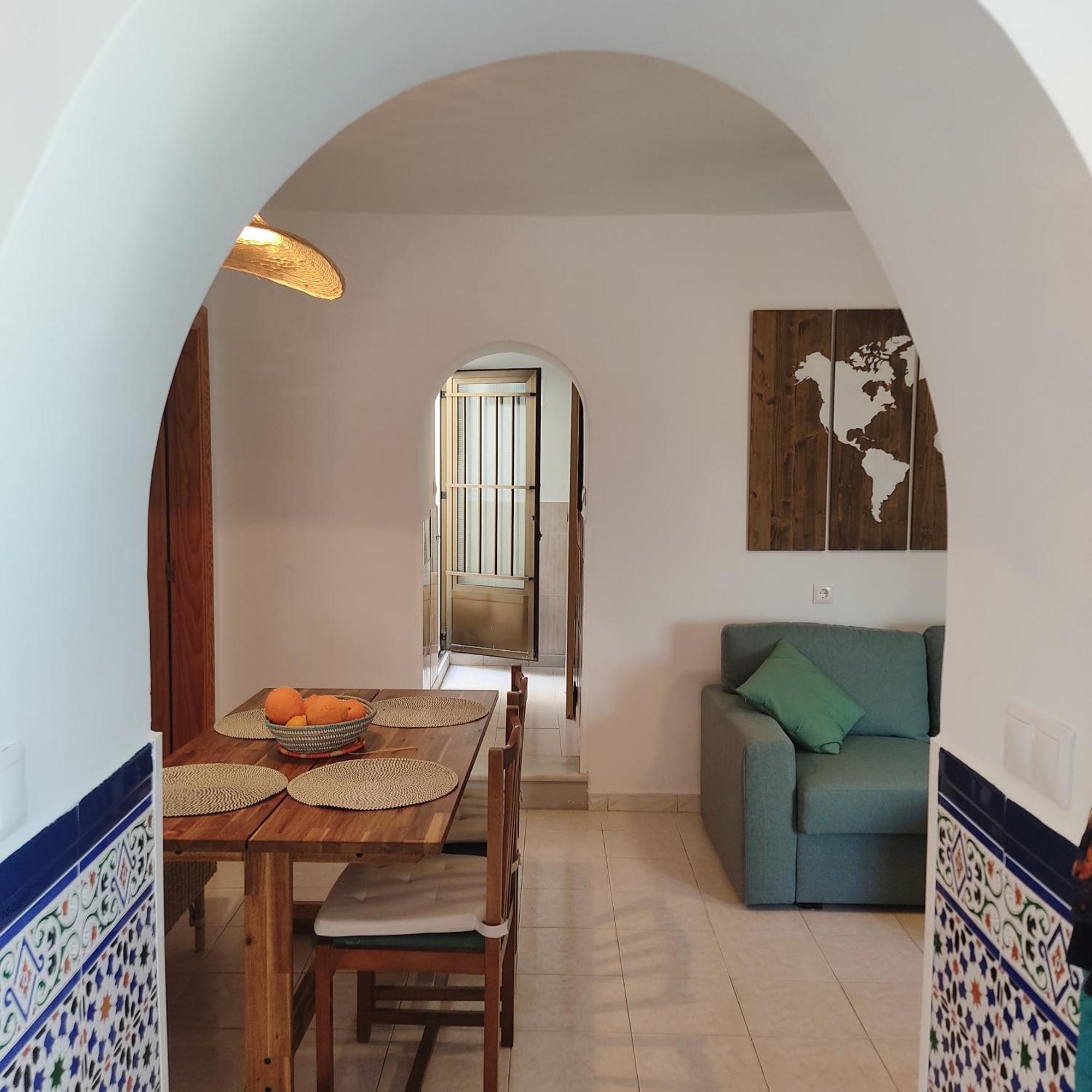 Acogedora Casa Familiar Con Patio Villa Salobrena Bagian luar foto